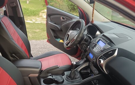 Hyundai ix35 I рестайлинг, 2010 год, 1 160 000 рублей, 10 фотография