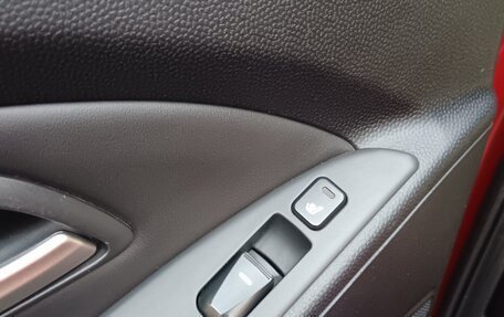 Hyundai ix35 I рестайлинг, 2010 год, 1 160 000 рублей, 14 фотография