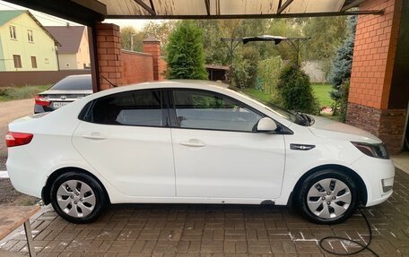 KIA Rio III рестайлинг, 2013 год, 950 000 рублей, 3 фотография