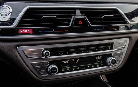 BMW 7 серия, 2018 год, 3 580 000 рублей, 16 фотография