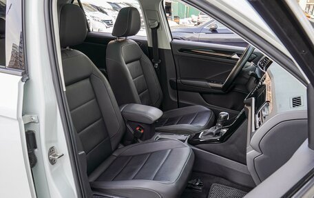 Volkswagen T-Roc I, 2021 год, 2 225 000 рублей, 8 фотография