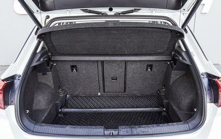 Volkswagen T-Roc I, 2021 год, 2 225 000 рублей, 21 фотография