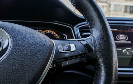 Volkswagen T-Roc I, 2021 год, 2 225 000 рублей, 19 фотография