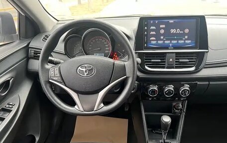 Toyota Vios III, 2023 год, 1 370 000 рублей, 8 фотография