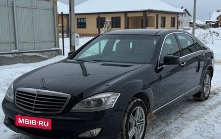 Mercedes-Benz S-Класс, 2006 год, 1 250 000 рублей, 1 фотография
