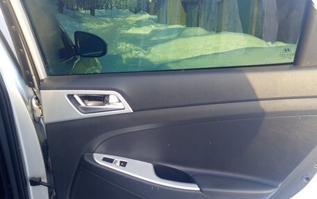 Hyundai Tucson III, 2019 год, 2 500 000 рублей, 5 фотография