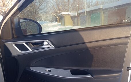 Hyundai Tucson III, 2019 год, 2 500 000 рублей, 6 фотография