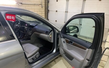 Mercedes-Benz C-Класс, 2007 год, 800 000 рублей, 14 фотография