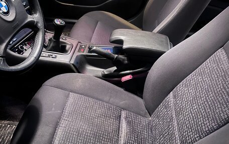 BMW 3 серия, 2002 год, 1 500 000 рублей, 10 фотография