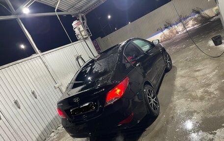 Hyundai Solaris II рестайлинг, 2015 год, 700 000 рублей, 5 фотография