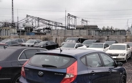 Hyundai Solaris II рестайлинг, 2015 год, 700 000 рублей, 2 фотография