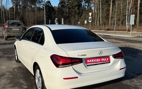 Mercedes-Benz A-Класс, 2019 год, 2 500 000 рублей, 1 фотография