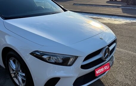 Mercedes-Benz A-Класс, 2019 год, 2 500 000 рублей, 4 фотография