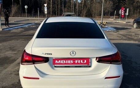 Mercedes-Benz A-Класс, 2019 год, 2 500 000 рублей, 3 фотография