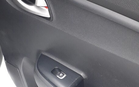 KIA Rio IV, 2018 год, 1 590 000 рублей, 9 фотография