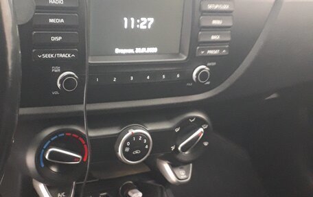 KIA Rio IV, 2018 год, 1 590 000 рублей, 14 фотография