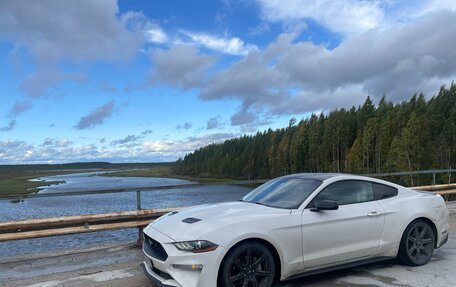 Ford Mustang VI рестайлинг, 2018 год, 2 700 000 рублей, 4 фотография