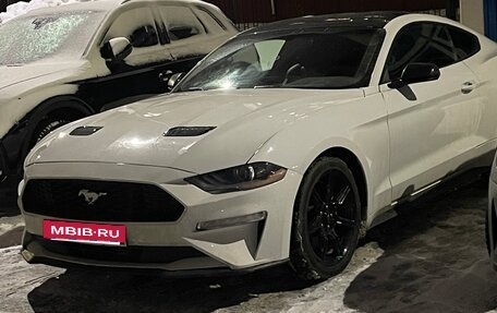 Ford Mustang VI рестайлинг, 2018 год, 2 700 000 рублей, 7 фотография