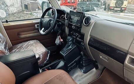 Toyota Land Cruiser 70, 2025 год, 10 500 000 рублей, 10 фотография