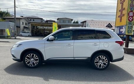 Mitsubishi Outlander III рестайлинг 3, 2021 год, 2 210 099 рублей, 4 фотография