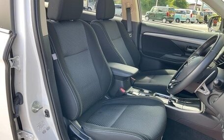 Mitsubishi Outlander III рестайлинг 3, 2021 год, 2 210 099 рублей, 12 фотография