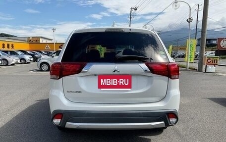 Mitsubishi Outlander III рестайлинг 3, 2021 год, 2 210 099 рублей, 3 фотография