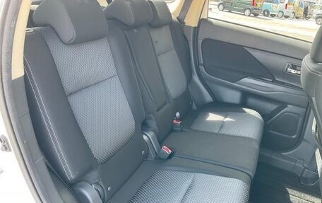 Mitsubishi Outlander III рестайлинг 3, 2021 год, 2 210 099 рублей, 13 фотография