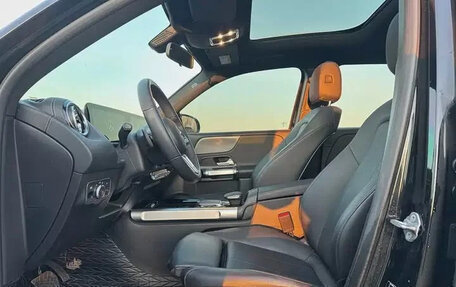 Mercedes-Benz GLB, 2022 год, 2 350 125 рублей, 6 фотография