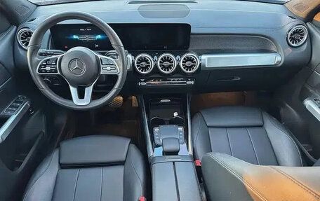 Mercedes-Benz GLB, 2022 год, 2 350 125 рублей, 3 фотография