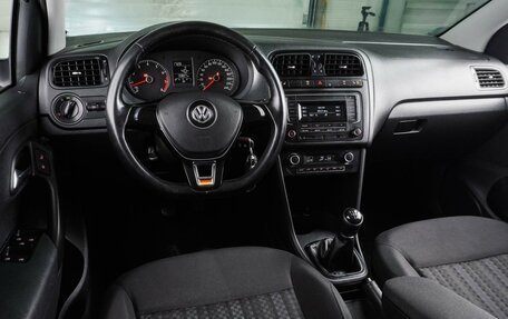 Volkswagen Polo VI (EU Market), 2016 год, 998 000 рублей, 6 фотография