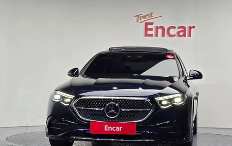 Mercedes-Benz E-Класс, 2025 год, 8 650 000 рублей, 3 фотография