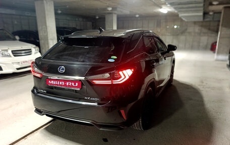 Lexus RX IV рестайлинг, 2018 год, 5 300 000 рублей, 10 фотография