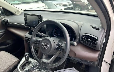 Toyota Yaris Cross, 2021 год, 1 810 099 рублей, 9 фотография