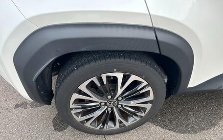 Toyota Yaris Cross, 2021 год, 1 810 099 рублей, 26 фотография