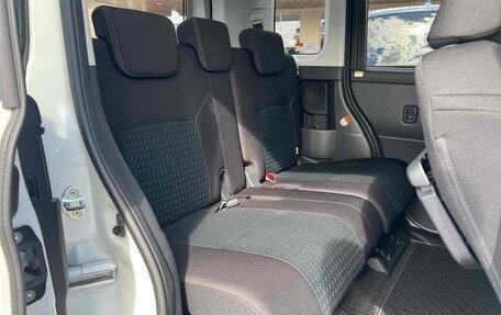 Toyota Roomy I, 2022 год, 890 099 рублей, 27 фотография