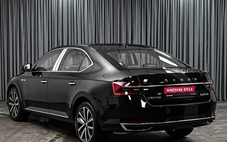 Skoda Superb III рестайлинг, 2025 год, 3 740 000 рублей, 2 фотография