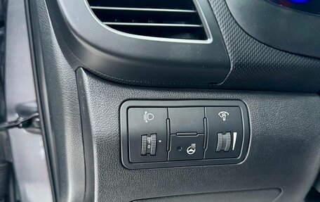 Hyundai Solaris II рестайлинг, 2013 год, 1 059 000 рублей, 16 фотография