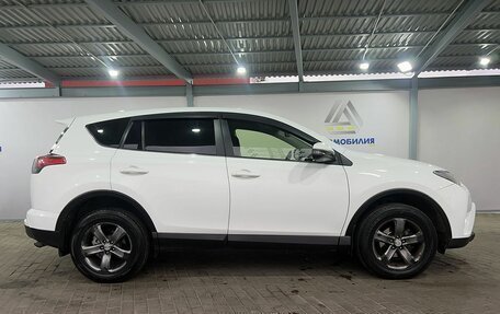 Toyota RAV4, 2016 год, 2 249 000 рублей, 6 фотография
