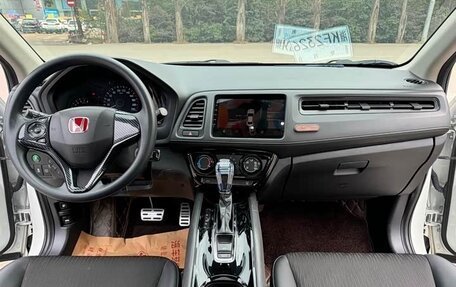 Honda Vezel, 2022 год, 1 333 277 рублей, 6 фотография