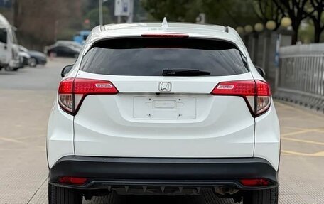 Honda Vezel, 2022 год, 1 333 277 рублей, 5 фотография