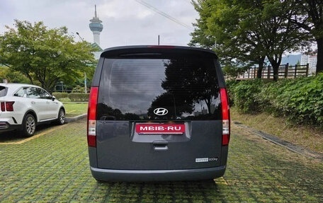 Hyundai Staria, 2025 год, 5 710 098 рублей, 4 фотография