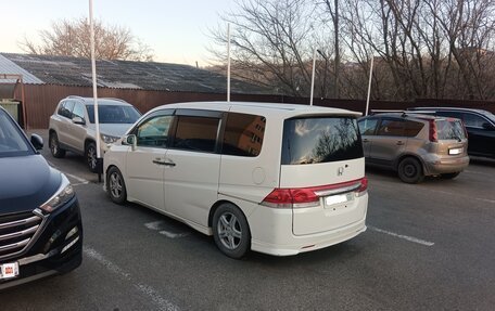 Honda Stepwgn III, 2005 год, 400 000 рублей, 3 фотография