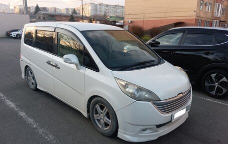 Honda Stepwgn III, 2005 год, 400 000 рублей, 2 фотография