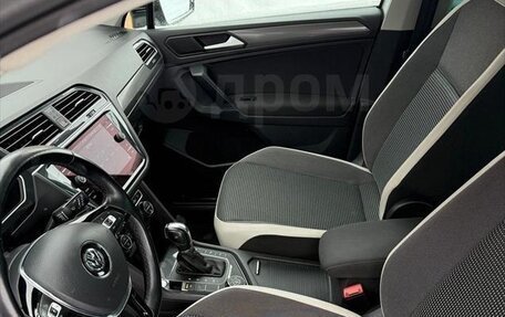 Volkswagen Tiguan II, 2019 год, 2 500 000 рублей, 7 фотография