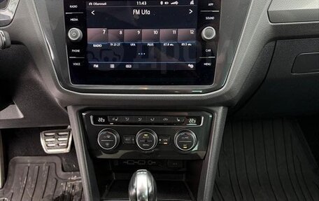 Volkswagen Tiguan II, 2019 год, 2 500 000 рублей, 10 фотография