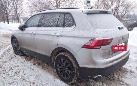 Volkswagen Tiguan II, 2019 год, 2 500 000 рублей, 3 фотография