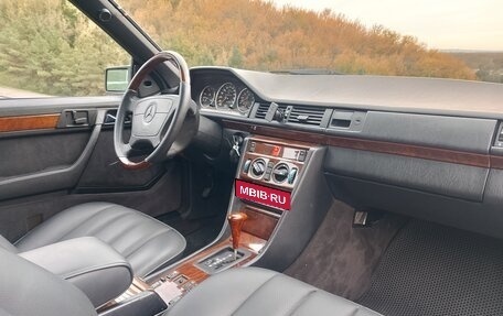 Mercedes-Benz W124, 1991 год, 1 300 000 рублей, 3 фотография