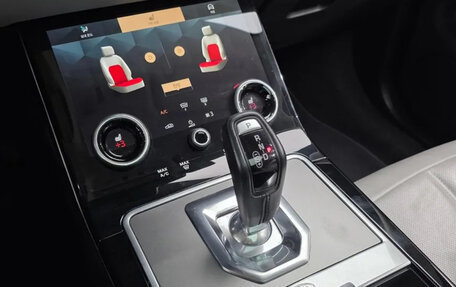 Land Rover Range Rover Evoque II, 2022 год, 5 450 000 рублей, 9 фотография