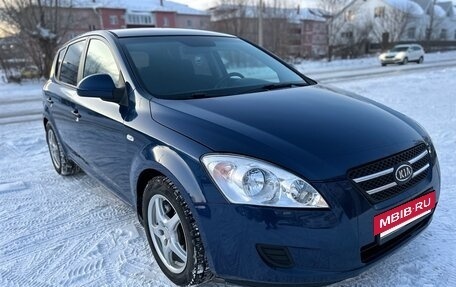 KIA cee'd I рестайлинг, 2008 год, 850 000 рублей, 4 фотография