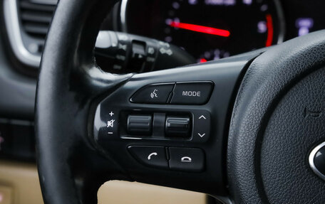 KIA Carnival III, 2020 год, 2 660 000 рублей, 16 фотография